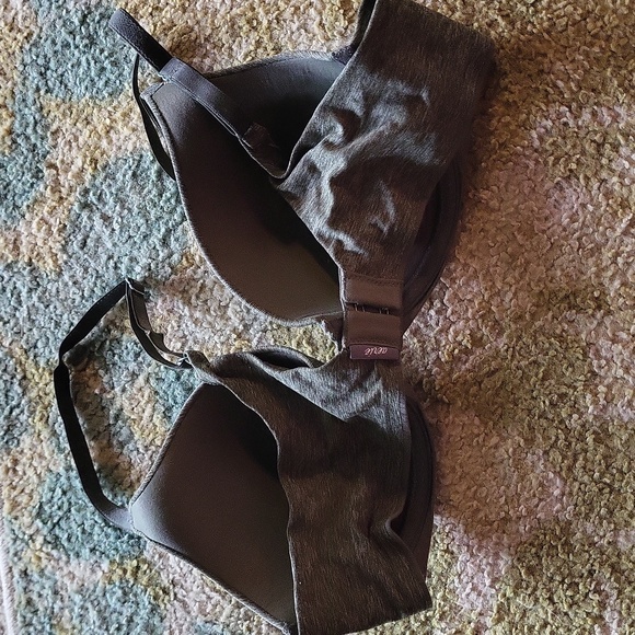 Bra - Picture 2 of 3